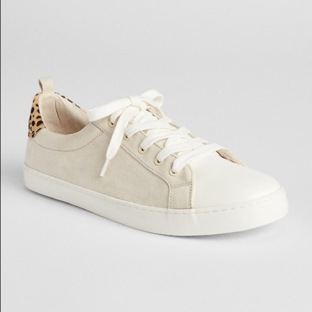 BRAND NEW Gap Mix Fabric Cheetah Low lace Sneaker